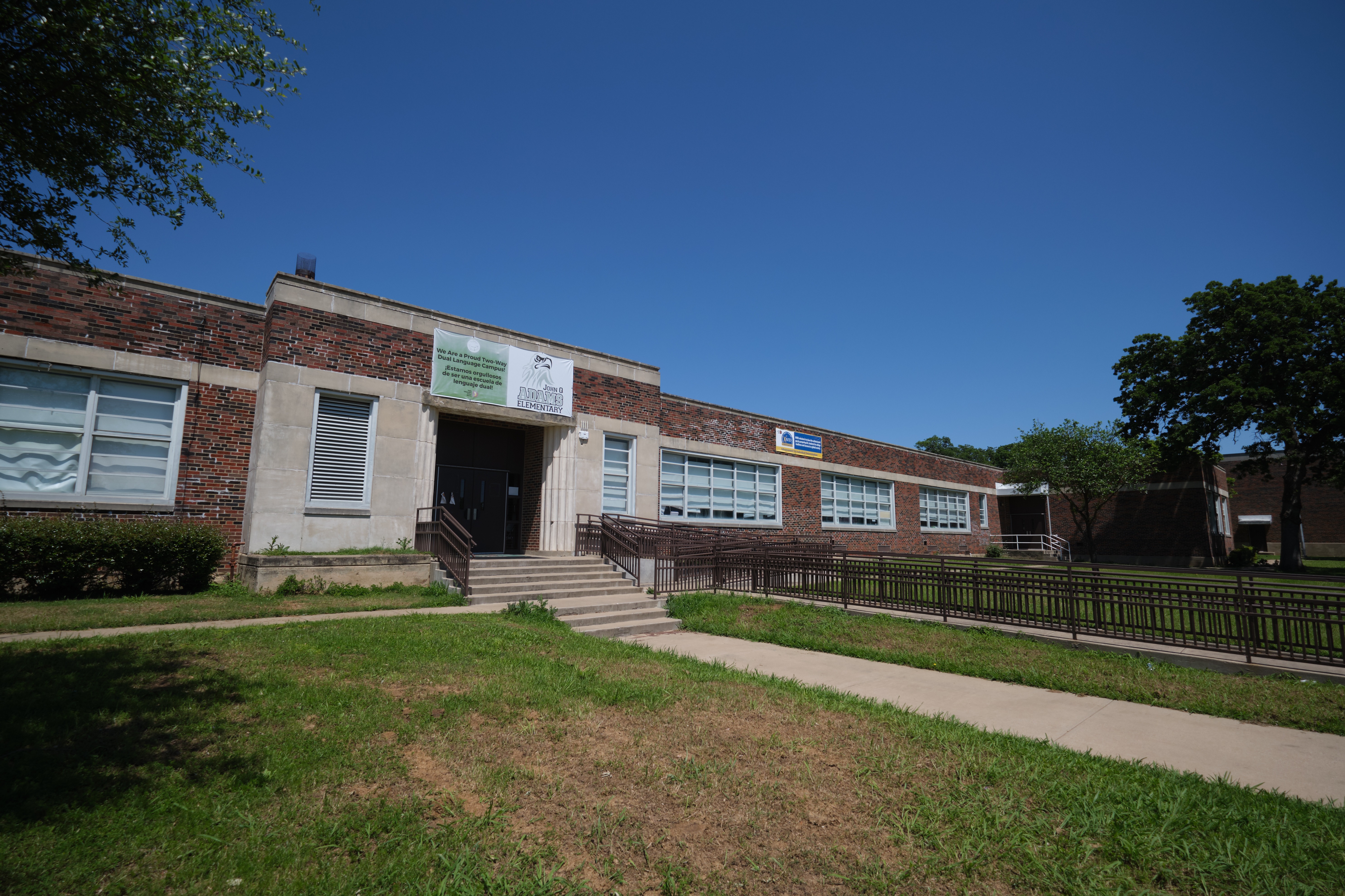 Dallas Independent School District School Finder